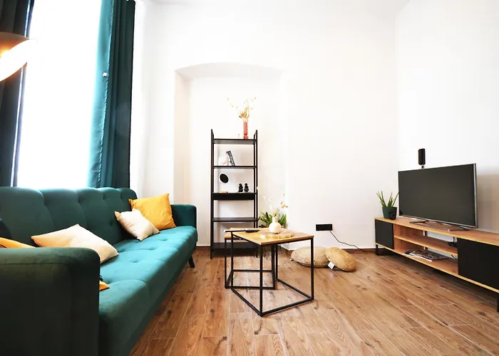Often-Hide Apartment