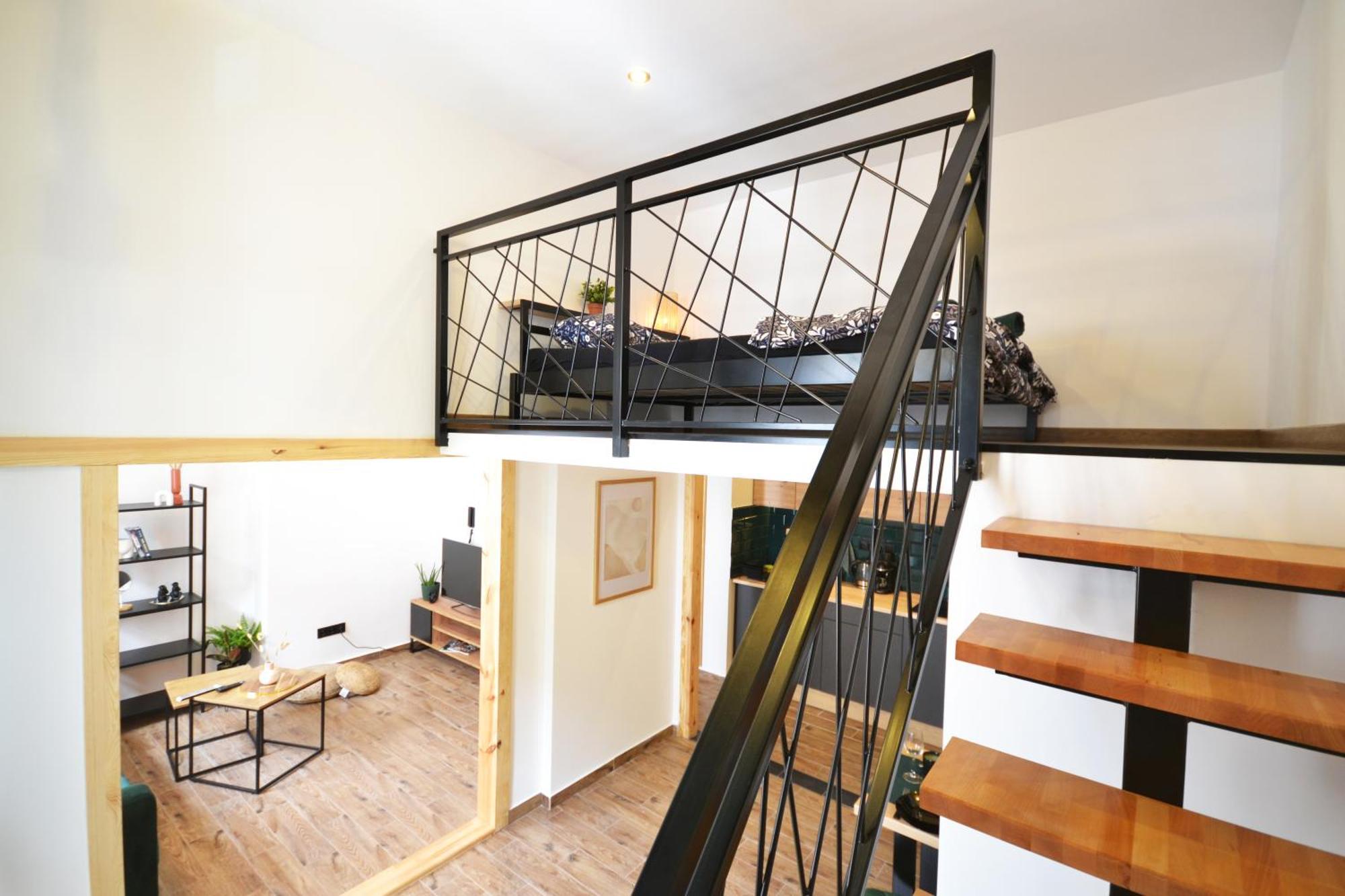Often-hide Apartment *